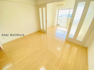 S-FORT津新町【2階】の居間