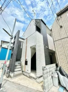 ファーストハウス北新宿【2階】の外観