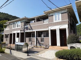 広島県福山市坪生町5【アパート】の外観