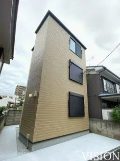 ベイルーム花月総持寺【1階】の外観