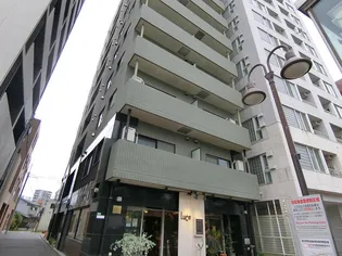 アドリアーノ【7階】の外観