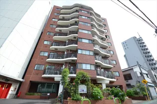 マーヴェラスガーデンコート【2階】の外観