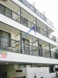 レヤーノ新宿【4階】の外観