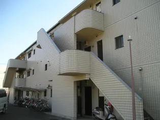 第一ホワイトメゾン【2階】の外観