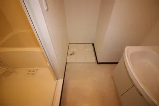 リライアンス井尻【2階】の内装