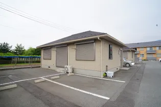 山梨県甲府市向町【一戸建】の外観