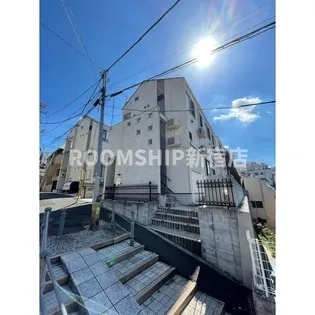 東京都新宿区高田馬場2【アパート】の外観