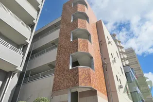 ファミール愛宕【4階】の外観