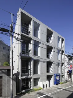 東京都世田谷区下馬1【マンション】の外観