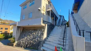 神奈川県三浦郡葉山町堀内【アパート】の外観