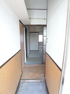 齋藤アパート【2階】の玄関