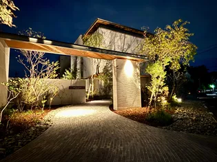 ゼフィールメゾンプレミア緑園【2階】の外観