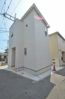 神奈川県横浜市金沢区寺前1【一戸建】の外観