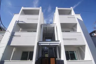 シャルールシャトー【1階】の外観