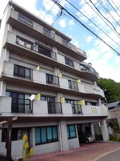 ウイング高田【2階】の外観