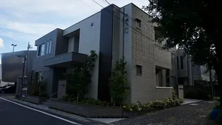 東京都新宿区下落合3【マンション】の外観