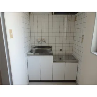 フィオレンテ【2階】のキッチン