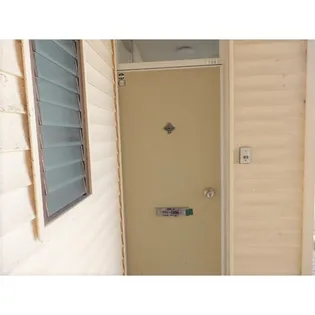 フィオレンテ【2階】の玄関