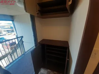 ガーデンハイツかわしまB棟【2階】の内装