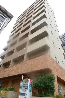 東京都新宿区西早稲田1【マンション】の外観