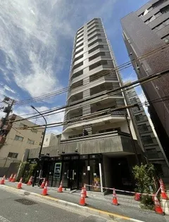 東京都渋谷区千駄ヶ谷3【マンション】の外観