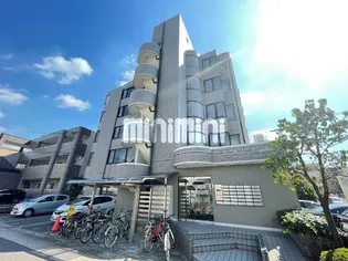 ラ・メゾン・メルヴェイユ【5階】の外観