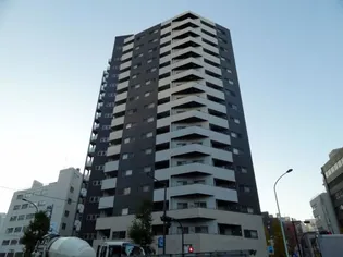 東京都中央区八丁堀4【マンション】の外観