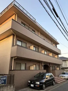 東京都世田谷区北沢1【マンション】の外観