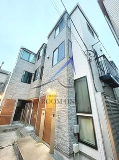 東京都新宿区富久町【アパート】の外観