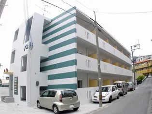 沖縄県浦添市内間3【アパート】の外観