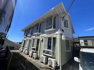 ホワイトキャビン【2階】の外観