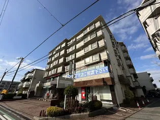 グランドール法善寺【4階】の外観