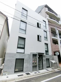 プレジール三軒茶屋【2階】の外観