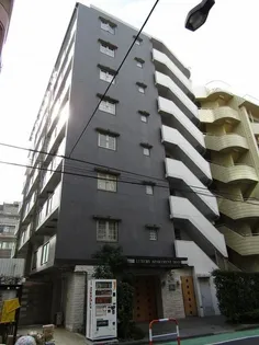 東京都新宿区西五軒町【マンション】の外観