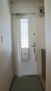 アーバンライフ本郷C棟【2階】の玄関