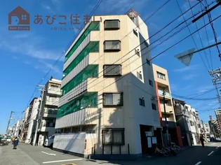 マンションやまと【5階】の外観