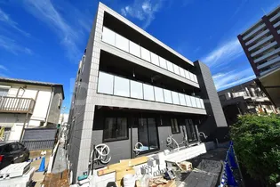 プレミアメゾン【3階】の外観