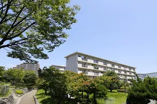 UR上高丸【4階】の外観