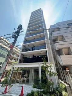 東京都新宿区西新宿7【マンション】の外観