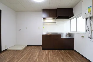 ヴィラージII【1階】のキッチン