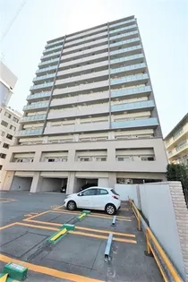 レジディア新大阪【8階】の外観