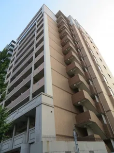 ニッケノーブルハイツ江坂【8階】の外観