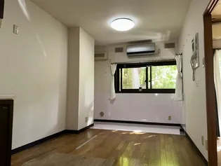 ダイアパレス山中湖第2【3階】の居間