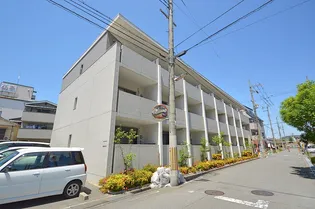 クラウンスリー【2階】の外観