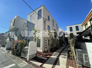 カラスヤマテラスEWの外観