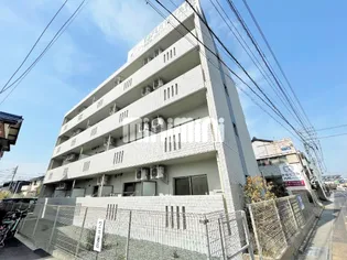 High Jump【1階】の外観