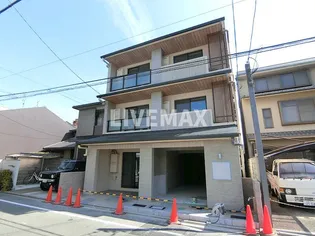スミレスタ烏丸五条【2階】の外観