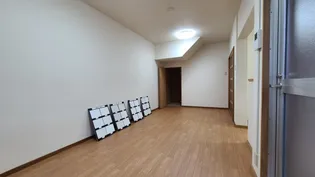 シティハイツ竜が岡の居間