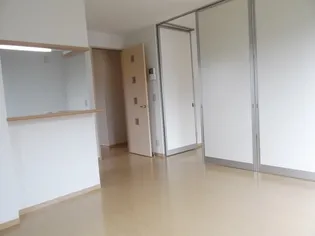 サンウォール オタギリC【1階】の居間