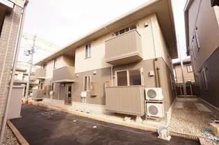 グランコート B102【1階】の外観